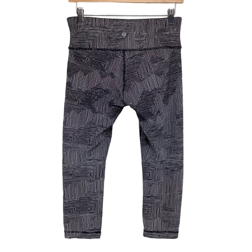 Lululemon Leggings Size 6 Wunder Under Crop Maze Jacquard Black & White Geometri - Picture 5 of 8